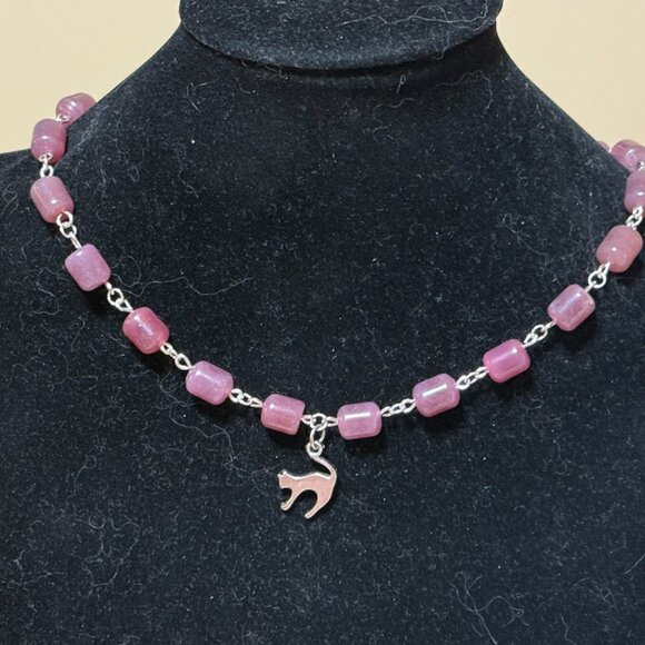 Genuine Magenta Chalcedony Short Necklace, Gemstone & Cute Slim Cat Charm - Picture 3 of 14